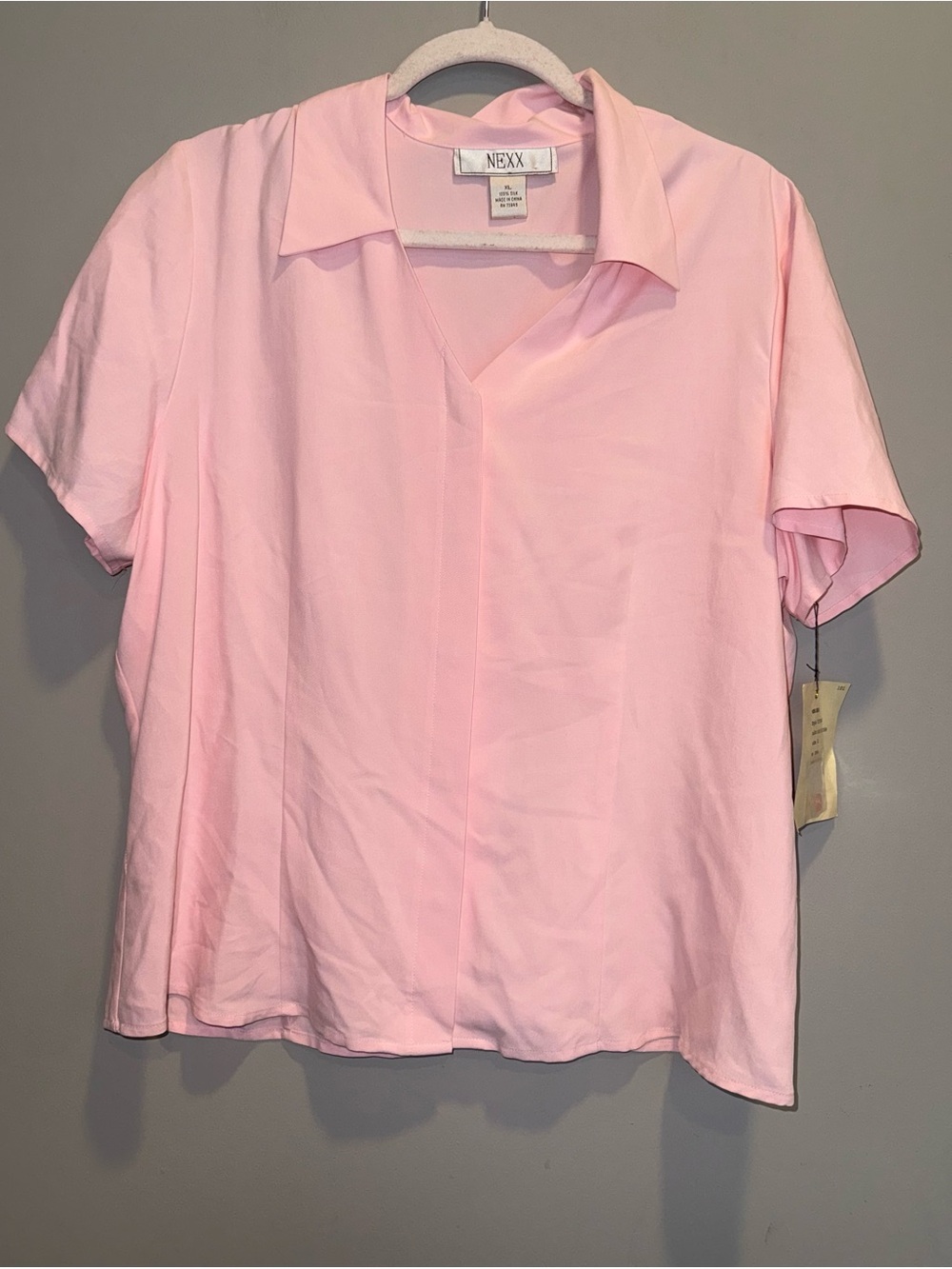 Nexx Light Pink Short-Sleeve Collared V-Neck Blouse